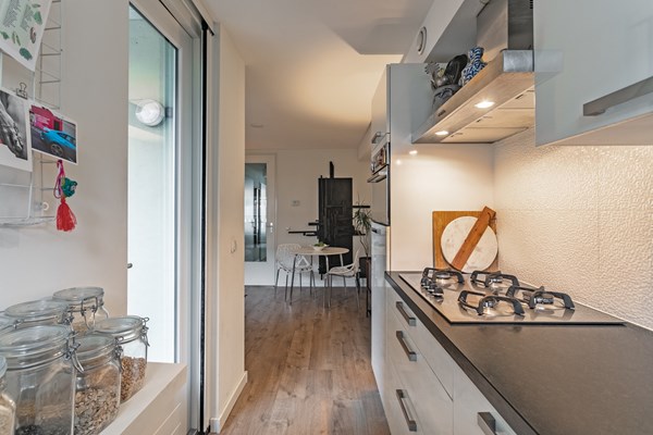 Medium property photo - Blasiusstraat 104B, 1091 CX Amsterdam